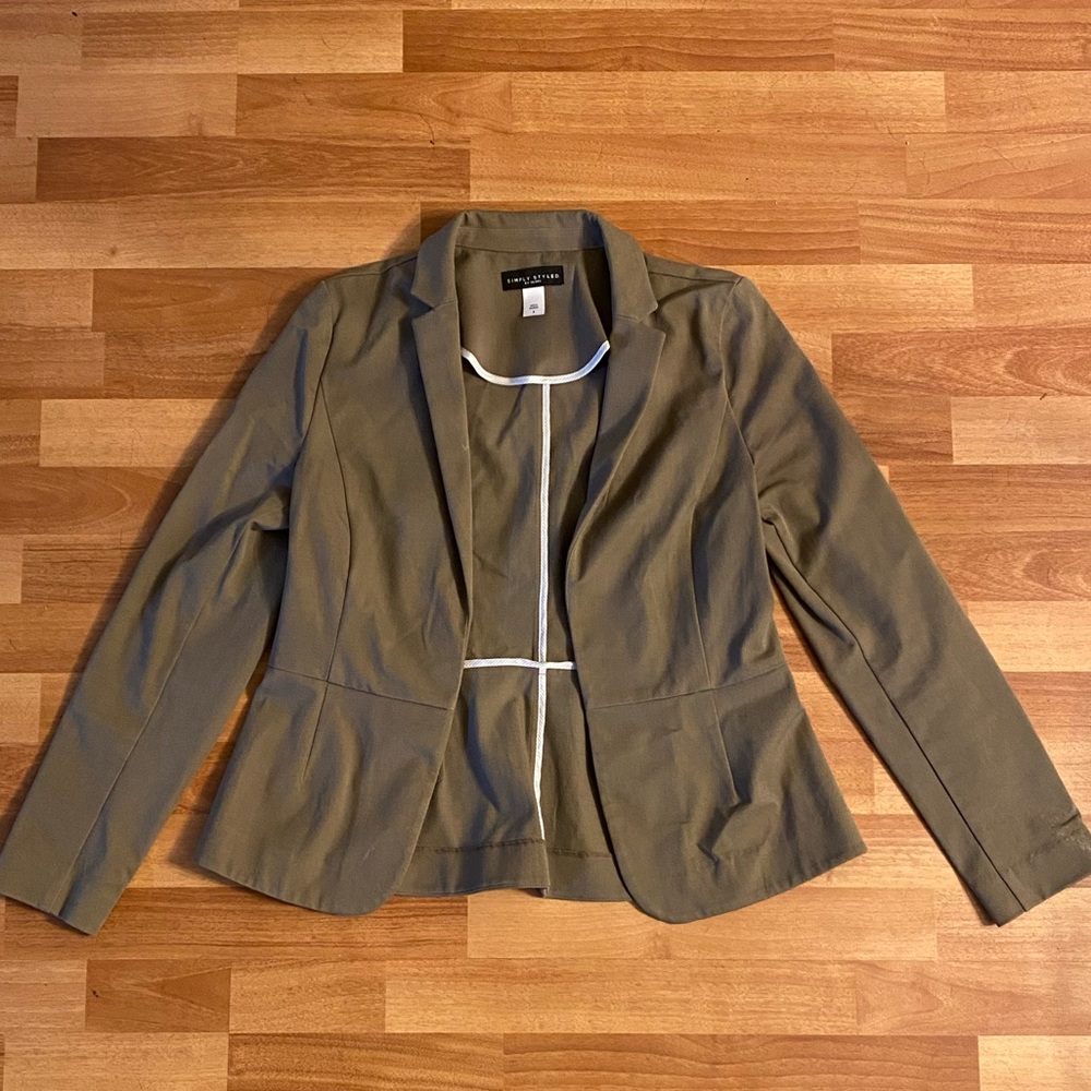 Simply Styled Blazer